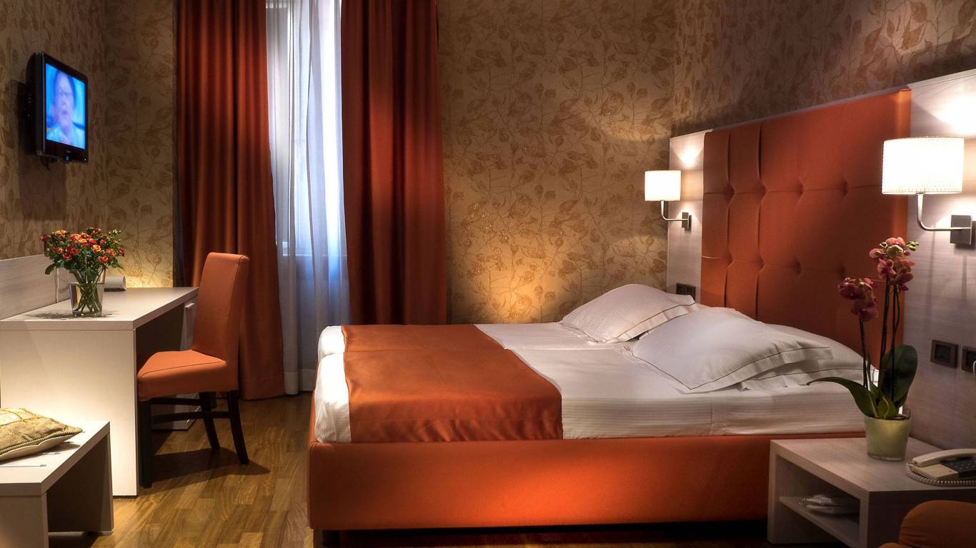 Room-2-Hotel-Diana