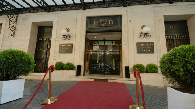 hotel-diana-roma-entrada-2