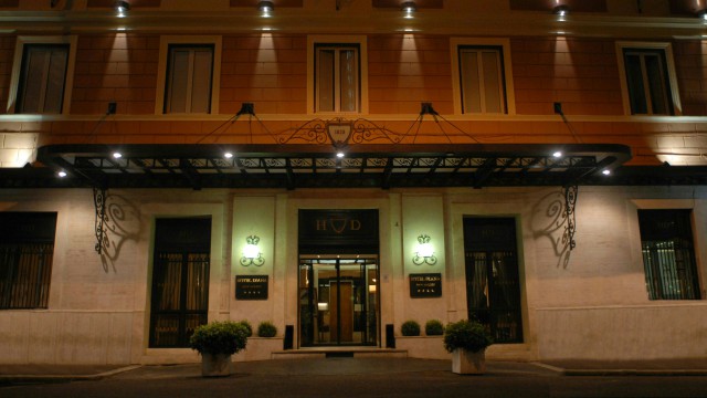 hotel-diana-roma-entrada-1