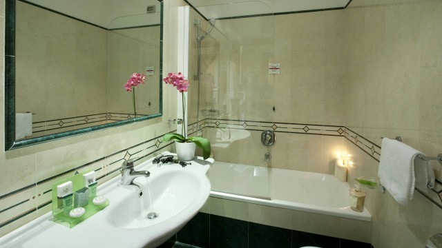 hotel-diana-rome-rooms-11