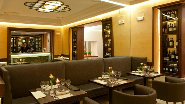 hotel-diana-roma-hall-6